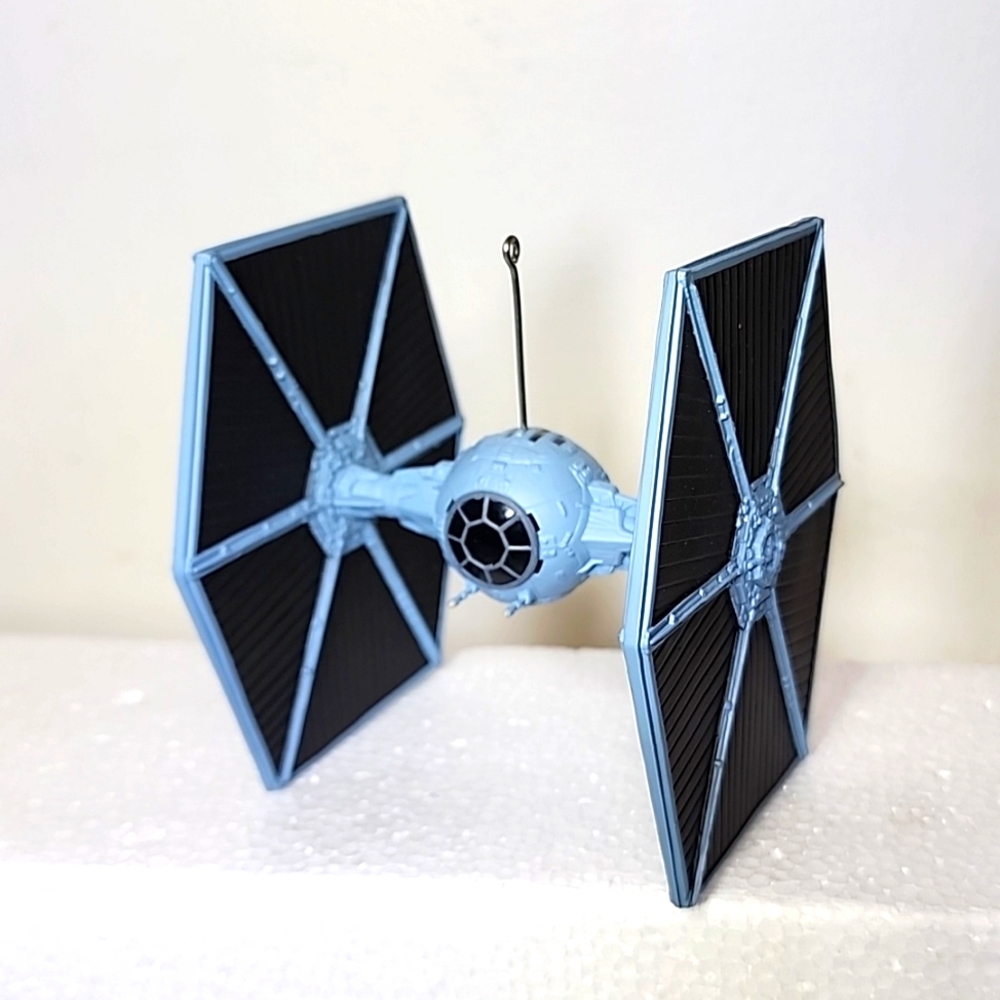 TIE Fighter Star Wars features Sound. 2003 Hallmark Keepsake Ornament New in box - Picture 1 of 10